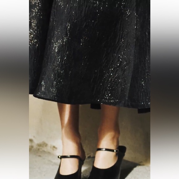 H&M Black Jacquard A-Line Midi Skirt Textured Full Elegant Evening Wear Sz 2 - Picture 4 of 12